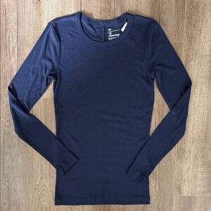 Gap crewneck long sleeve tee